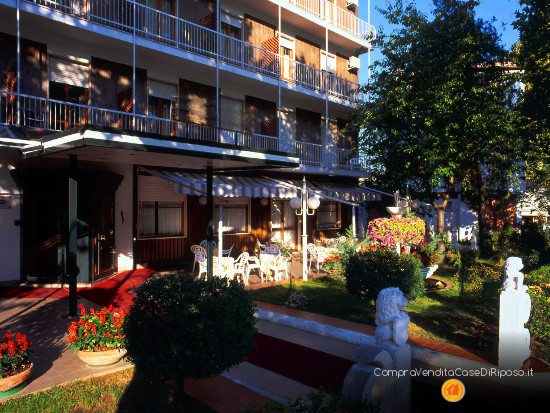 hotel con destinazione casa di riposo - facciata
