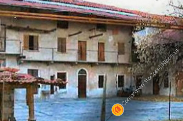immobile destinazione casa di riposo - casale dell''800