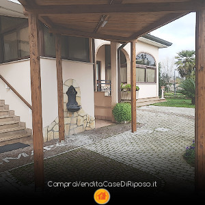 Scheda Compravendita Case di Riposo - Casa Alloggio per Anziani in vendita a Roma - Copertina