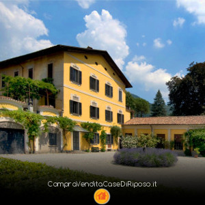 villa con parco da adattare a casa di riposo - copertina