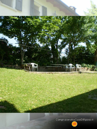 immobile destinazione casa famiglia - giardino