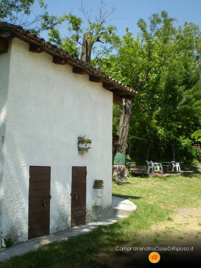 immobile destinazione casa famiglia - giardino