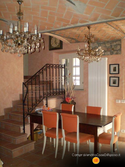 immobile destinazione casa famiglia - sala da pranzo