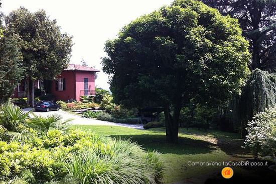 immobile adatto a casa di riposo - giardino