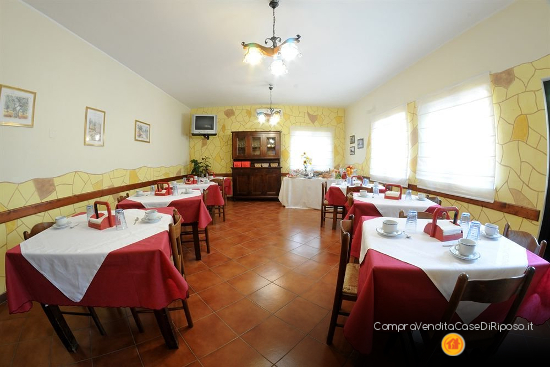 hotel destinazione casa di riposo - sala