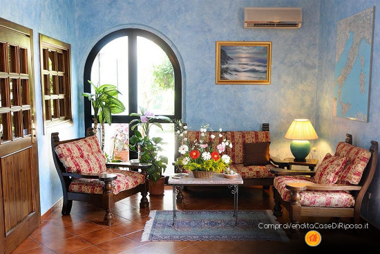 hotel destinazione casa di riposo - salotto